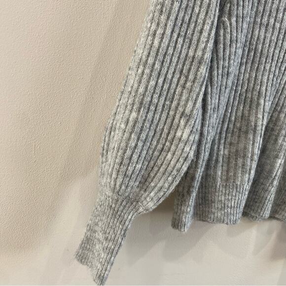 Lulus Heather Gray Knit Sweater Balloon Sleeve Size S Soft Cozy Fall Top - Picture 8 of 10